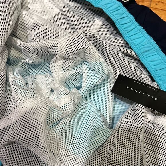 3XL SEAN JOHN board shorts built in mesh underwear, cargo and back pocket. NWT - Picture 6 of 6